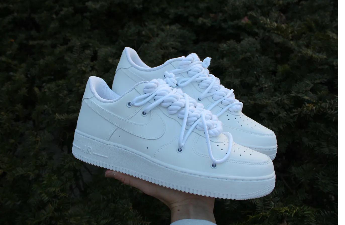 Custom Air Force 1 triplewhitecleanhand-painted