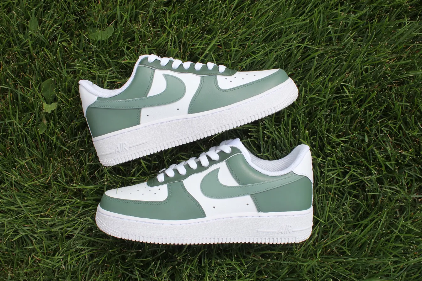 Custom city-inspired school Air Force 1